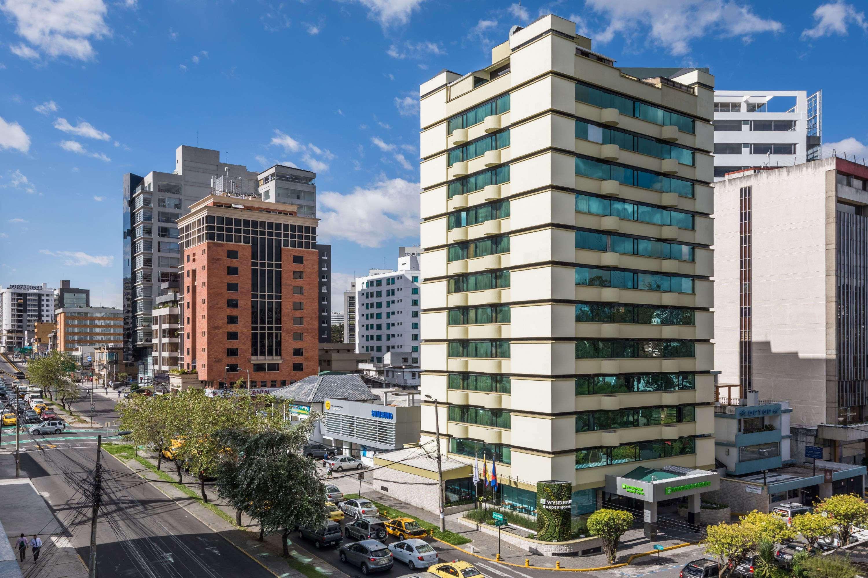 Hotel Wyndham Garden Quito Exterior foto