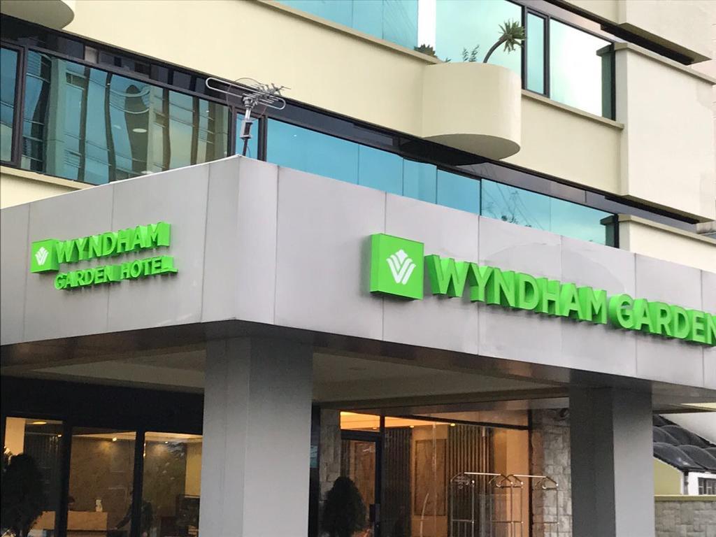 Hotel Wyndham Garden Quito Exterior foto